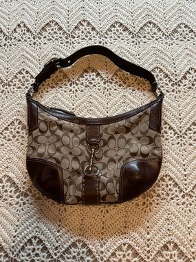 Rare Vintage Coach Hamptons Signature Jacquard Clip Hobo Bag - Style 11576